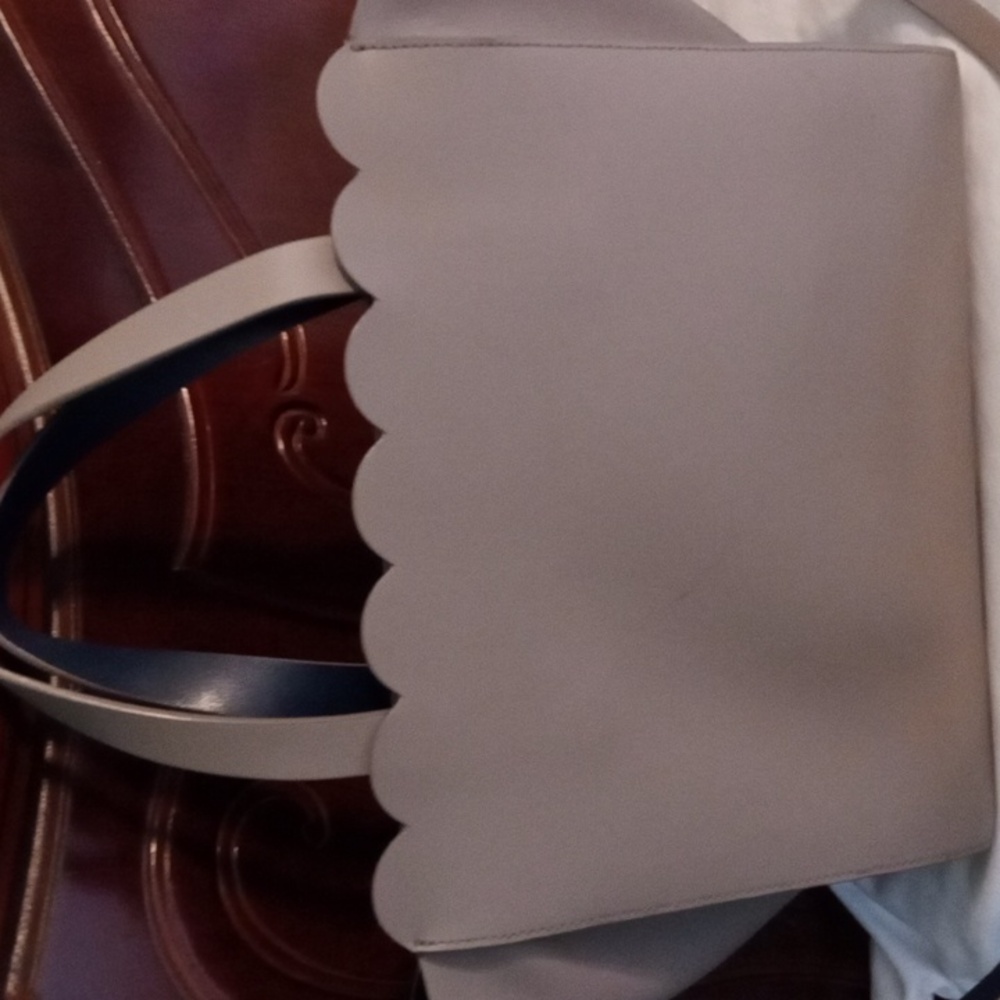 Kate Spade Purse - Picture 2 of 9